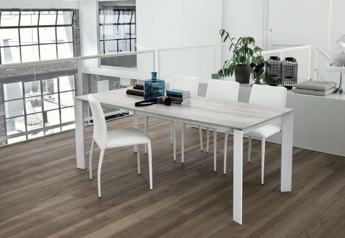 Стол обеденный Saturno