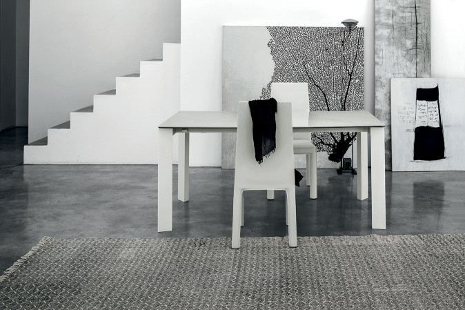 Стол обеденный Saturno