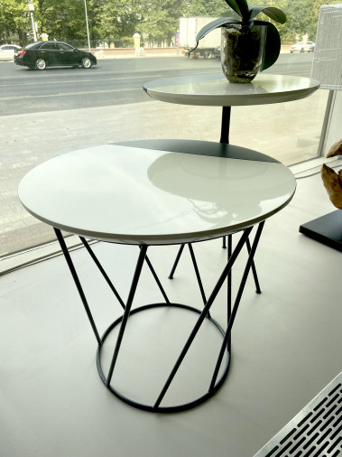 Столик журнальный Berry