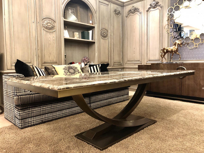 Стол обеденный Haussman