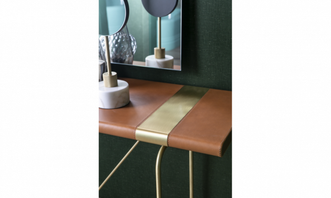 Консоль Misia