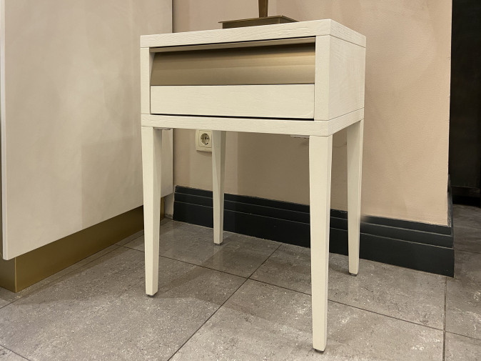 Тумбочка Rhona 2497