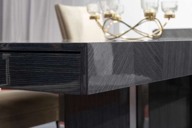 Стол обеденный Madison