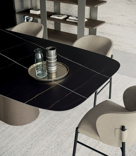 Стол обеденный Koniko