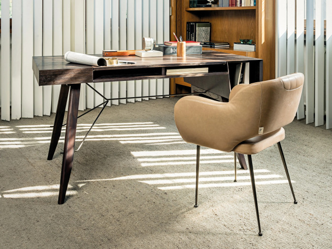 Стул Miss Malice