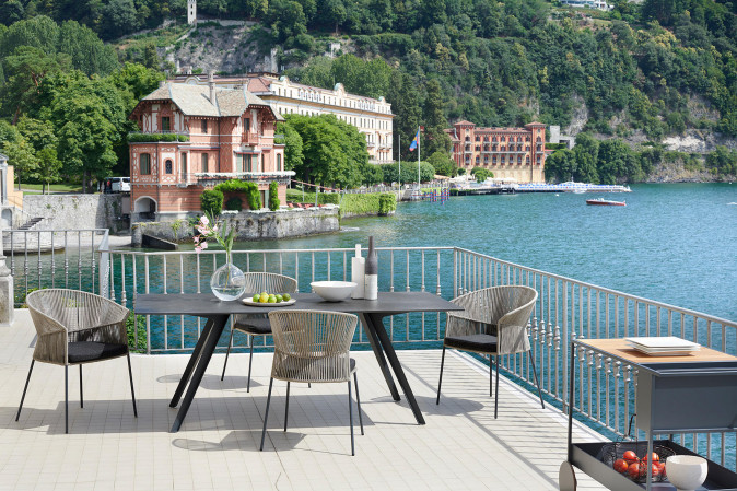 Стол обеденный Katana