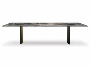 Стол обеденный Linha Dining