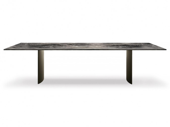 Стол обеденный Linha Dining