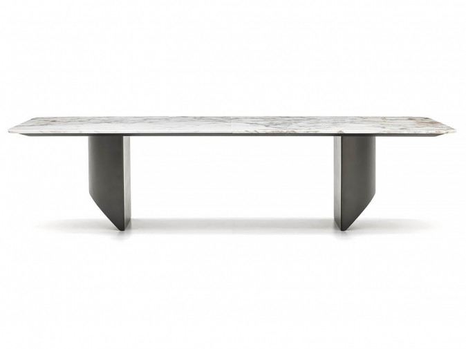 Стол обеденный Wedge Dining