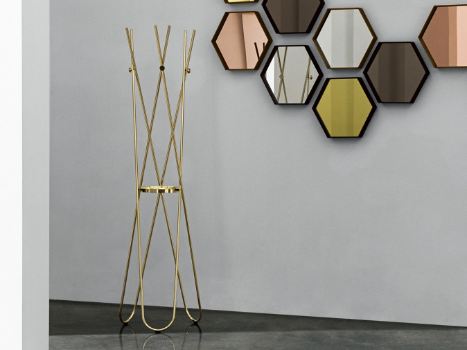 Вешалка Wdrobe