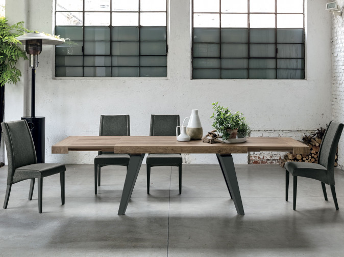 Стол обеденный Scirocco