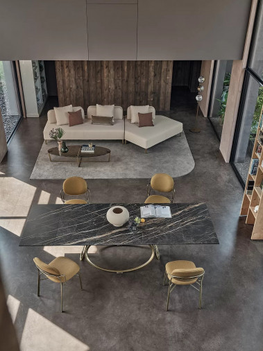 Стол обеденный Louis