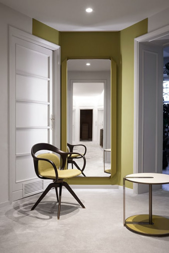 Столик журнальный Clamp