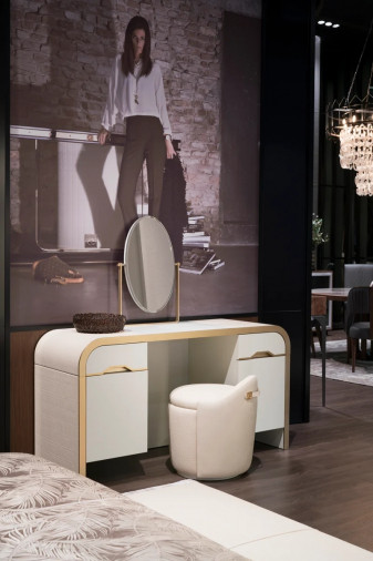 Туалетный столик Emanuelle