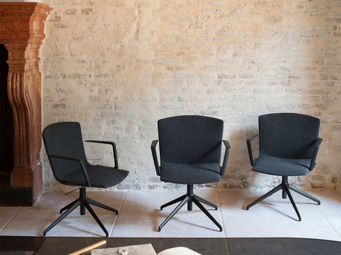 Кресло руководителя Calum