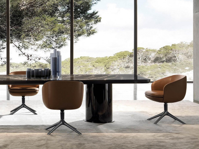 Стол обеденный Brady Dining