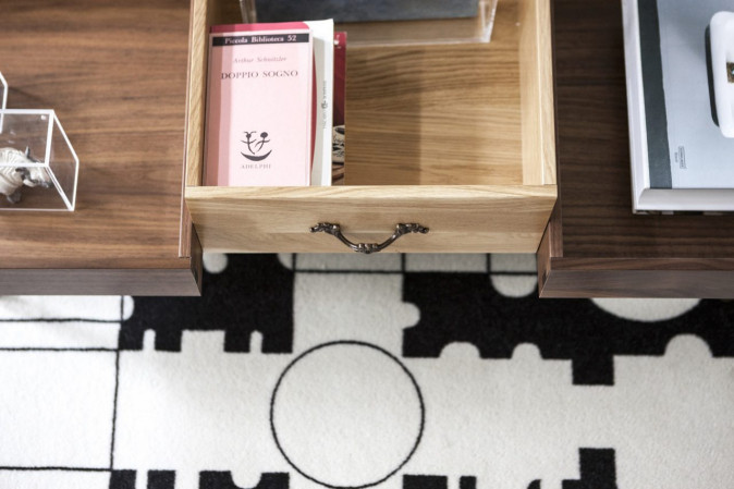 Столик журнальный The Dreamers