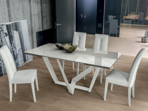 Стол обеденный Priamo