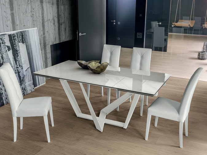 Стол обеденный Priamo