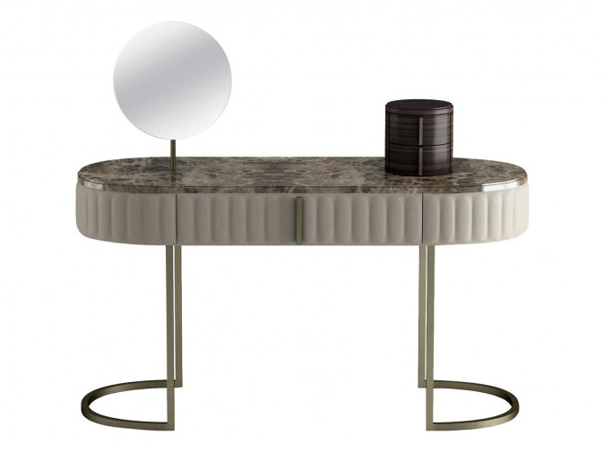 Туалетный столик Rimmel