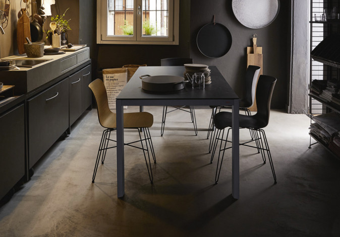 Стол обеденный Level