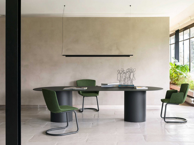 Стол обеденный MM8