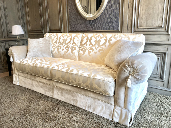 Диван Valence Milk