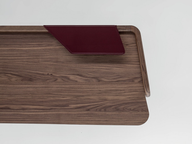 Стол письменный Scriba