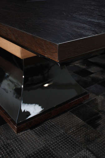 Стол обеденный Karma