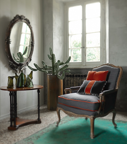 Столик журнальный 7727