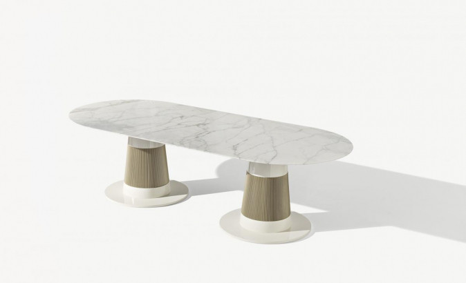 Стол обеденный Turner