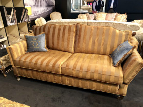 Диван James Knole (3 Seater)