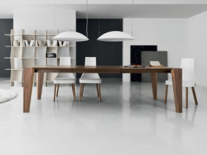 Стол обеденный Plus