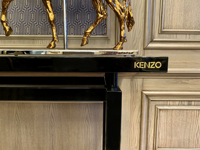 Консоль Kenzo