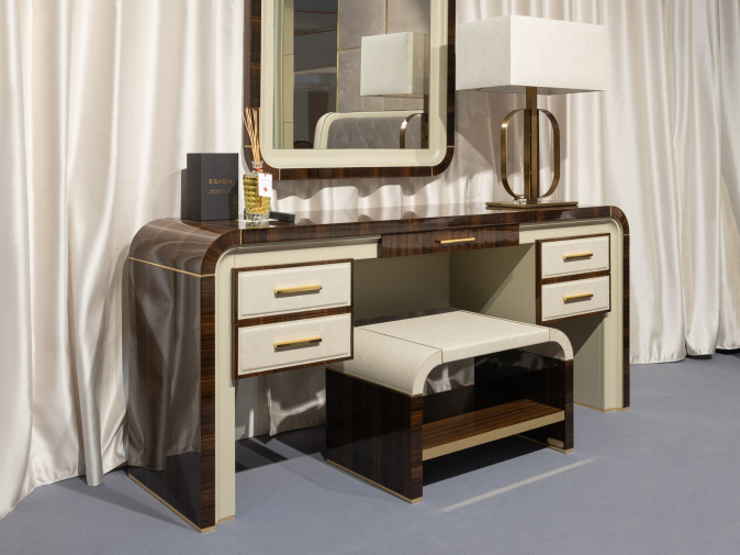 Туалетный столик 3374