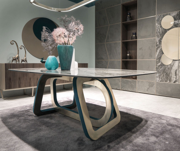 Стол обеденный Loop 302