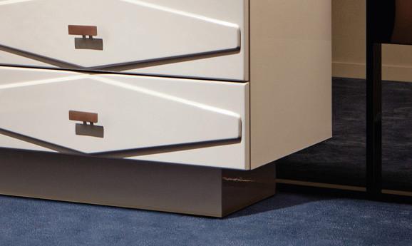 Тумбочка Cinabro