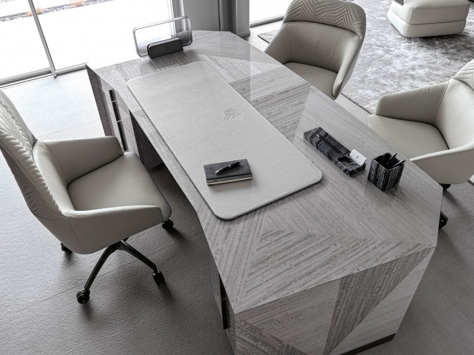 Кресло руководителя M-nlight