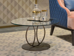 Столик журнальный M-N Glass