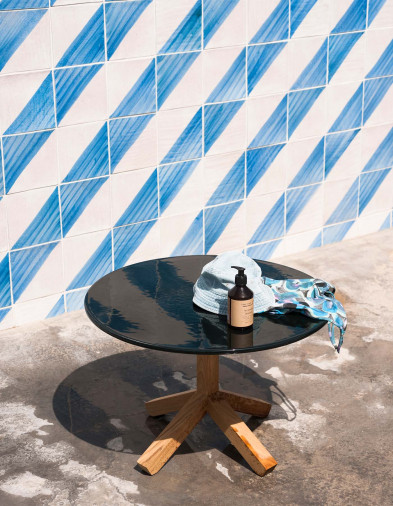 Столик журнальный Root