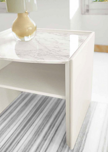 Тумбочка Night Table