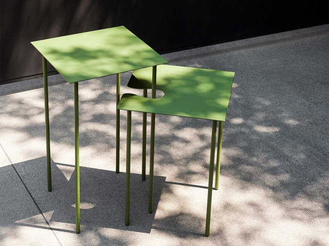 Столик журнальный Softer Than Steel