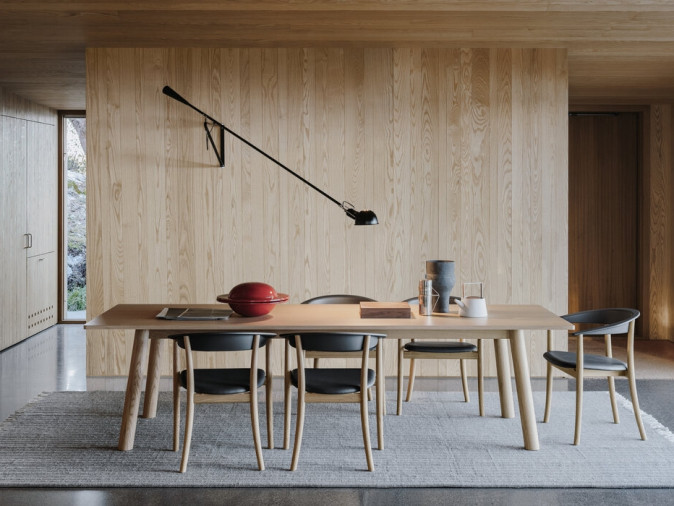 Стол обеденный Bull