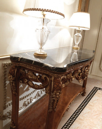 Консоль Monte Napoleone