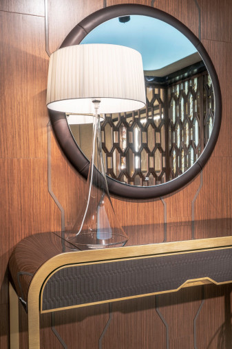 Консоль Lucinda