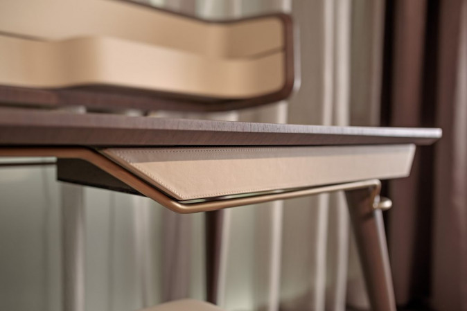 Туалетный столик Melting Light