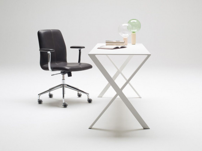 Кресло руководителя Lotus Comfort