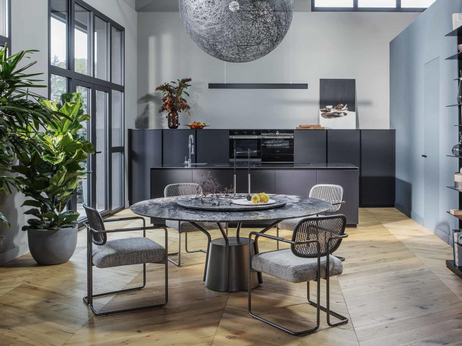 Стол обеденный Balloon