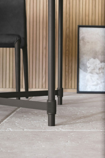 Стол обеденный Tower