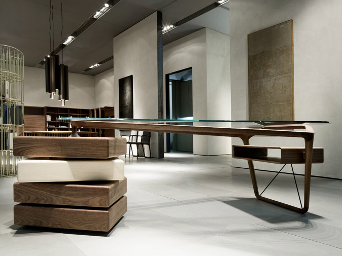 Стол письменный Omaggio